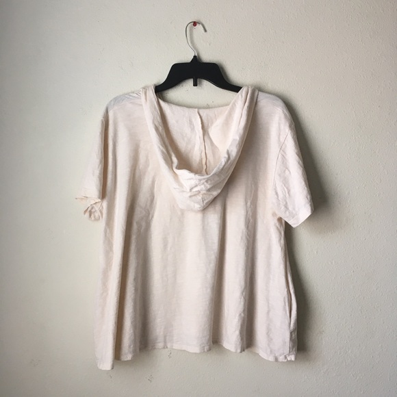 UO Short Sleeve Top With Hoodie - Picture 2 of 6